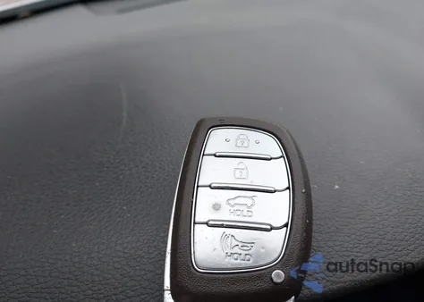 2019 Hyundai Tucson Value z USA, uszkodzony, nr VIN KM8J33A45KU017799